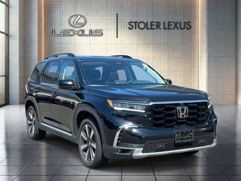 Used 2023 Honda Pilot Elite image 1