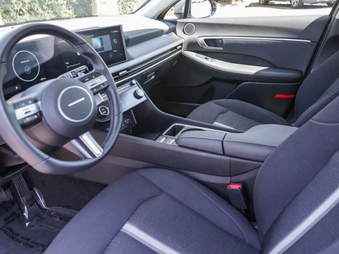 Certified 2025 Hyundai Sonata SEL FWD image 19