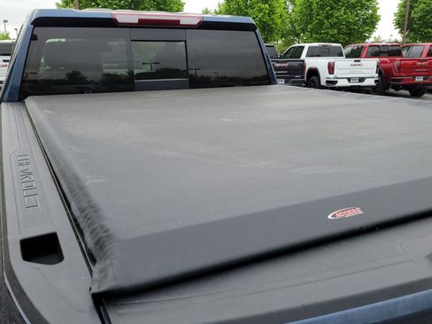 Used 2022 Chevrolet Silverado 1500 LTZ AWD/4WD image 15
