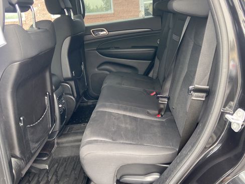 Used 2016 Jeep Grand Cherokee Laredo image 13