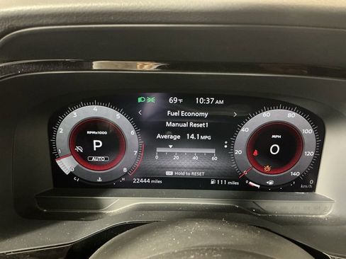 Used 2023 Nissan Pathfinder Platinum image 10