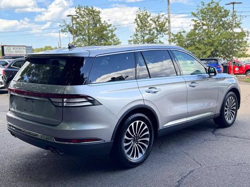 Used 2021 Lincoln Aviator Reserve w/ Elements Package Plus AWD/4WD image 6