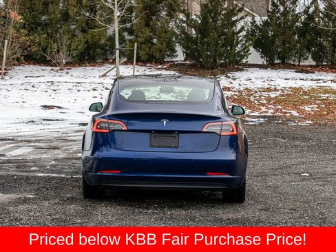 Used 2022 Tesla Model 3 Standard Range image 7