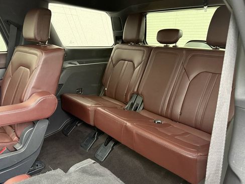 Used 2023 Ford Expedition Limited image 29