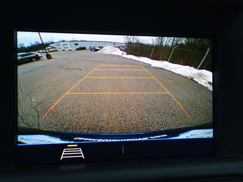 Used 2020 GMC Terrain SLE image 16