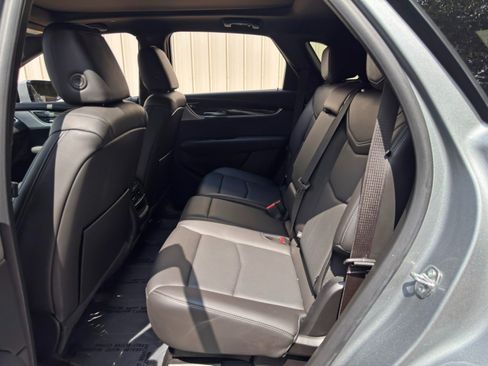 Used 2023 Cadillac XT5 Premium Luxury AWD/4WD image 43
