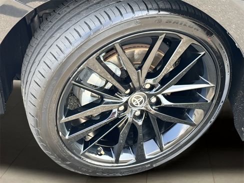 Used 2023 Toyota Camry XSE image 21