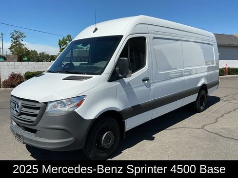 Used 2025 Mercedes-Benz Sprinter 4500 image 1