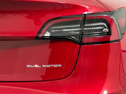 Used 2022 Tesla Model 3 Long Range AWD/4WD image 31