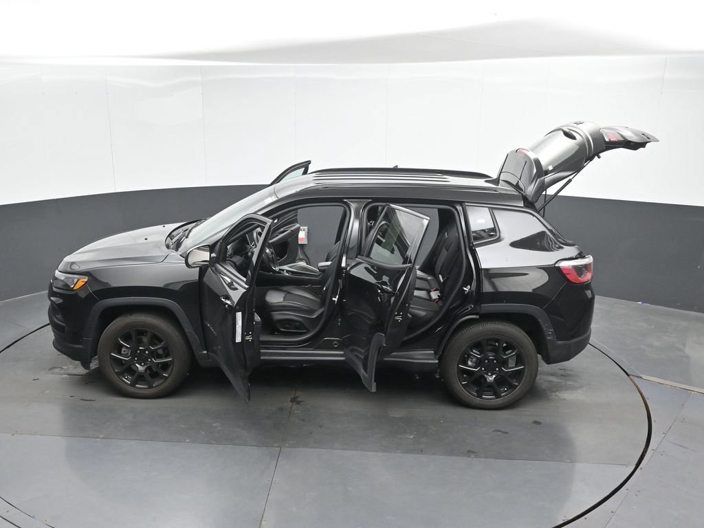 Used 2022 Jeep Compass Latitude w/ Convenience Group AWD/4WD image 49