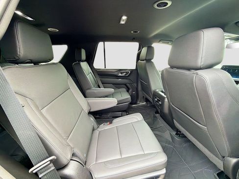 Used 2024 Chevrolet Tahoe Z71 w/ Luxury Package image 28