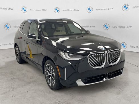 New 2026 BMW X3 xDrive30 w/ Premium Package AWD/4WD image 5