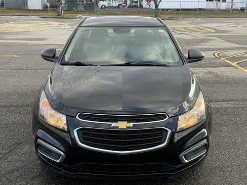 Used 2016 Chevrolet Cruze LS image 2