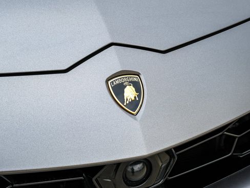 Used 2020 Lamborghini Urus image 51