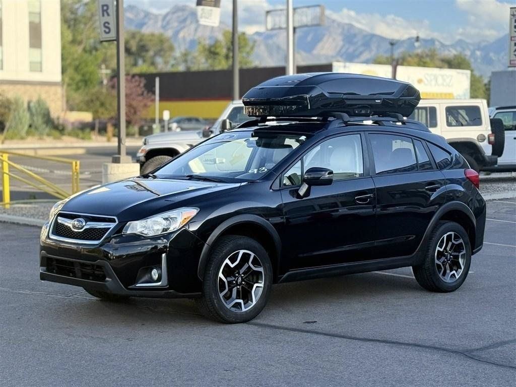 Used 2016 Subaru Crosstrek 2.0i Limited AWD/4WD image 3