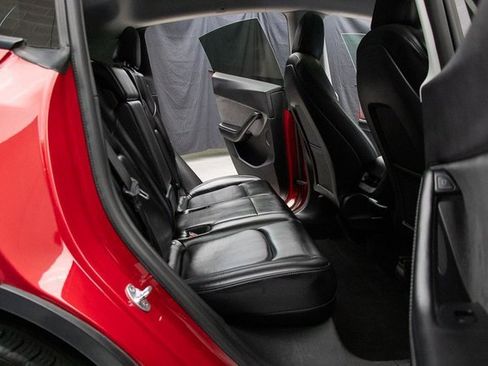 Used 2021 Tesla Model Y Long Range image 18