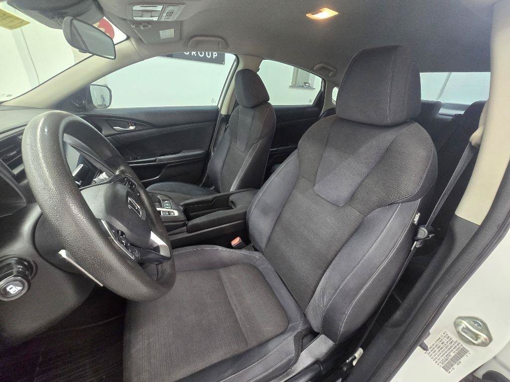 Used 2019 Honda Insight EX image 12