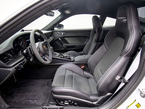 Used 2025 Porsche 911 GT3 RS RWD image 10
