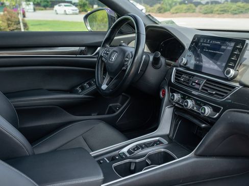 Used 2022 Honda Accord Sport image 12