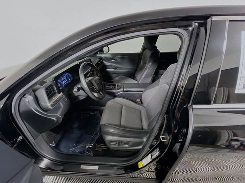 Used 2023 Toyota Crown XLE image 15