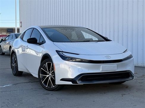 Used 2024 Toyota Prius Limited image 2