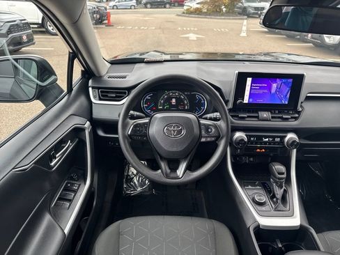 Used 2024 Toyota RAV4 AWD Hybrid image 12