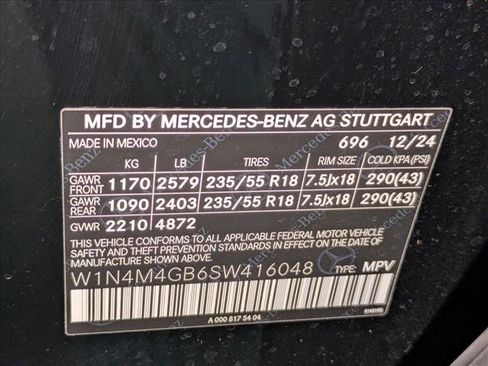 Certified 2025 Mercedes-Benz GLB 250 image 24