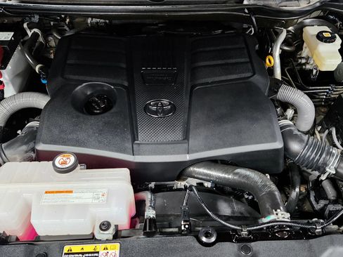 Used 2023 Toyota Tundra Platinum image 67