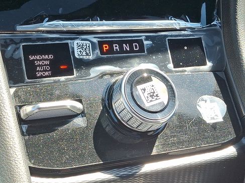 New 2025 Jeep Grand Cherokee Limited w/ Trailer Tow Package image 11