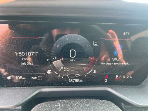 Used 2024 GMC Acadia Elevation w/ Luxury Package AWD/4WD image 27