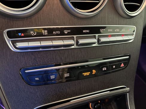 Used 2020 Mercedes-Benz GLC 300 image 34