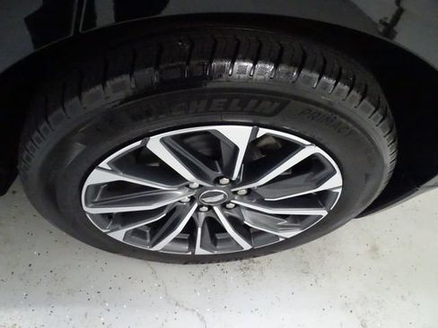 Certified 2024 Cadillac Lyriq Sport w/ LPO, Floor Liner Package AWD/4WD image 25