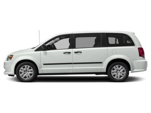 Used 2020 Dodge Grand Caravan GT image 23