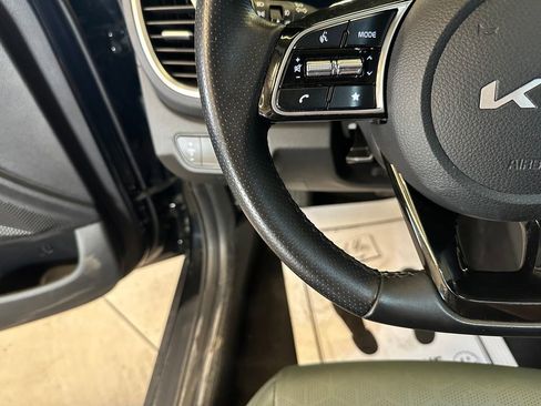 Used 2024 Kia Seltos SX AWD/4WD image 11