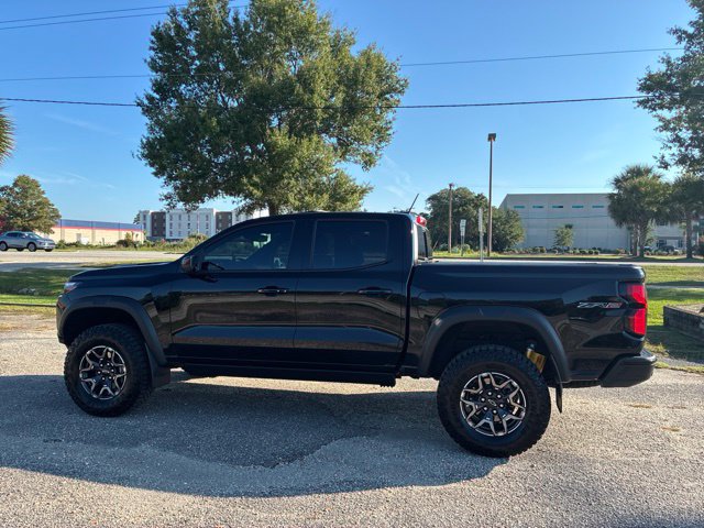 Used 2026 Chevrolet Colorado ZR2 w/ Technology Package AWD/4WD image 6
