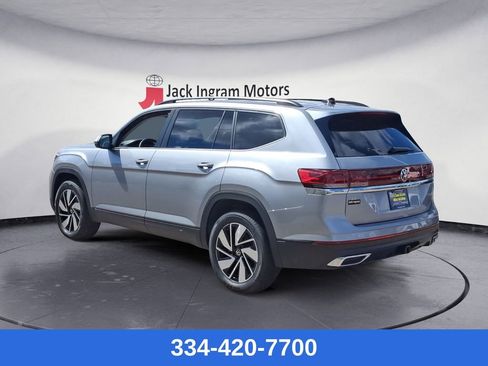 New 2026 Volkswagen Atlas SE image 3