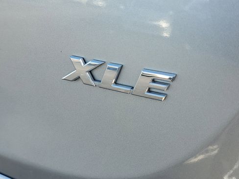 Used 2016 Toyota RAV4 XLE image 8