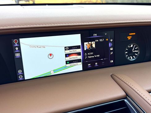 Used 2018 Lexus LC 500 Coupe w/ Performance Package image 39