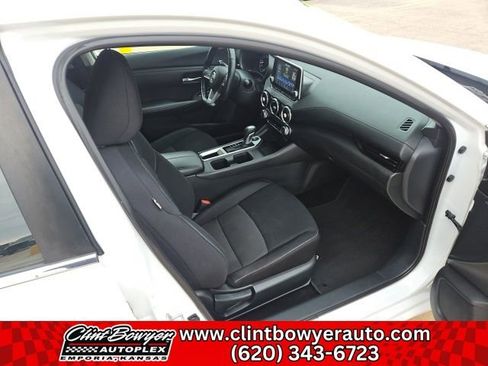 Used 2022 Nissan Sentra SV image 27