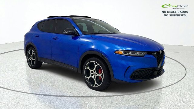 Used 2024 Alfa Romeo Tonale Veloce w/ Active Assist Package AWD/4WD image 1