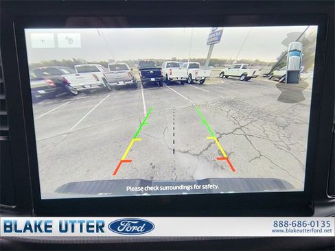 Used 2023 Ford F150 Platinum image 19