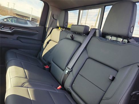 New 2026 GMC Sierra 1500 SLT w/ SLT Premium Package image 11