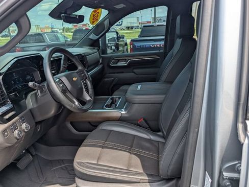 Used 2024 Chevrolet Silverado 3500 High Country w/ High Country Premium Package AWD/4WD image 16