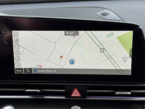 Used 2025 Hyundai Elantra SEL image 5