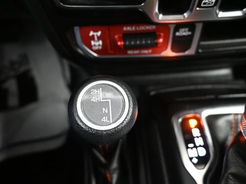 Used 2021 Jeep Gladiator Mojave AWD/4WD image 22