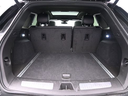 Used 2024 Cadillac XT5 Premium Luxury image 32