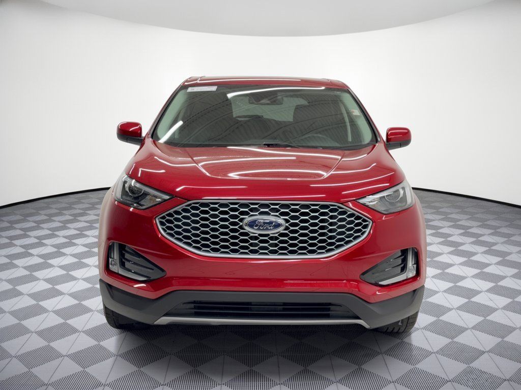 Used 2024 Ford Edge SEL w/ Convenience Package AWD/4WD image 6