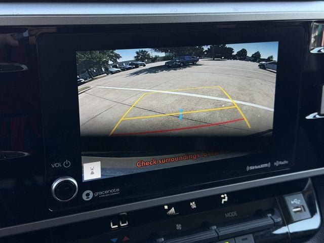 Used 2023 Toyota Tundra SR5 w/ SR5 Convenience Package AWD/4WD image 17