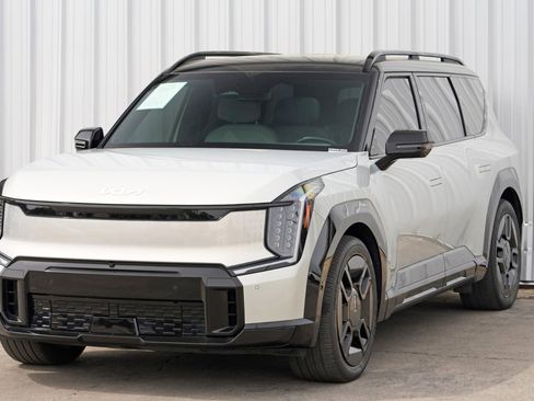 Used 2024 Kia EV9 GT-Line image 53