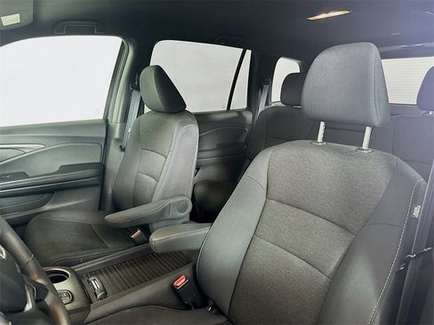 Used 2019 Honda Passport Sport image 8